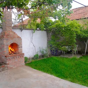 Апартаменты Big Three In Avlabari, Old, Тбилиси